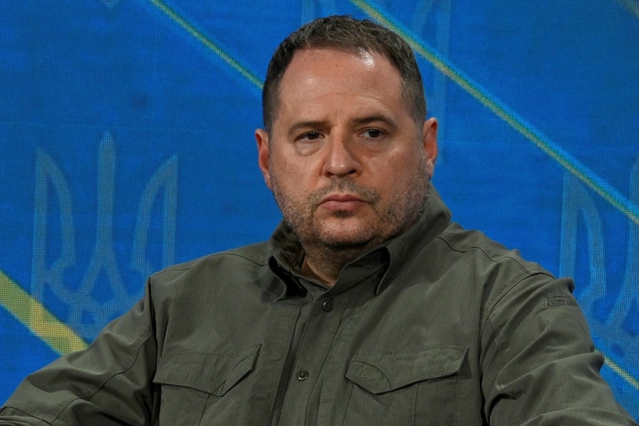 Chánh văn phòng của ông Zelensky từ chức