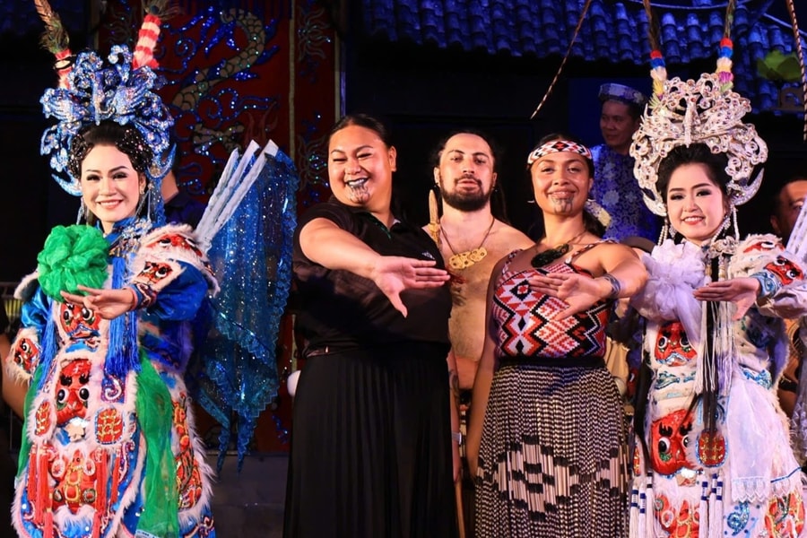 Màn biểu diễn đặc biệt giữa nghệ sĩ hát bội TP.HCM và New Zealand