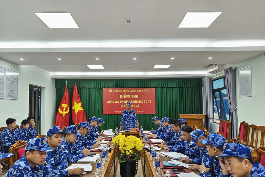 Bộ Tư lệnh Vùng Cảnh sát biển 3 chủ động ứng phó với bão số 15