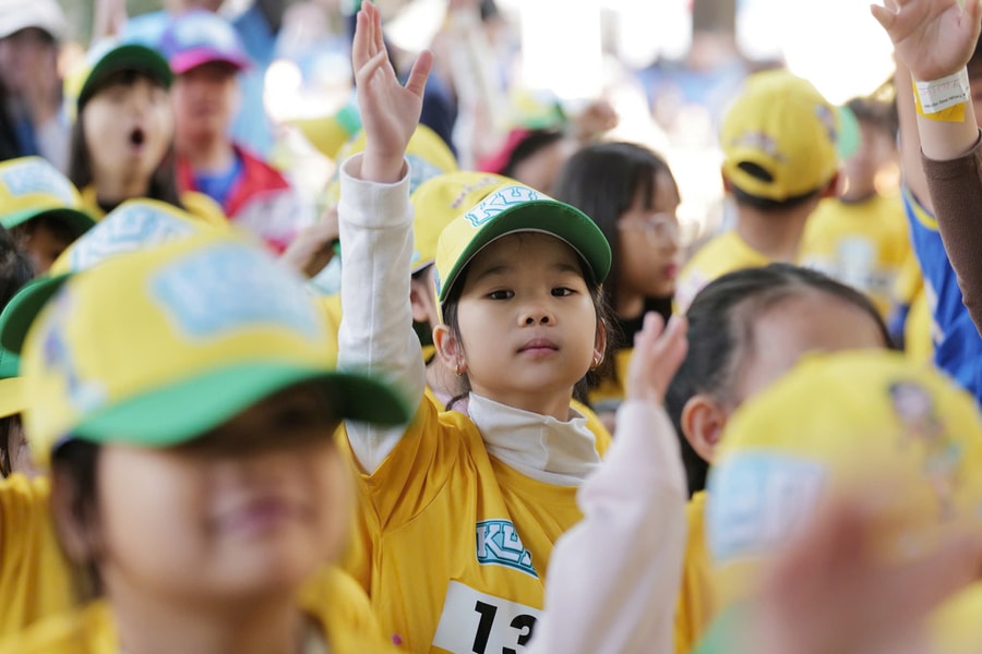 Những khoảnh khắc giàu năng lượng của runner nhí Kun Marathon Hà Nội