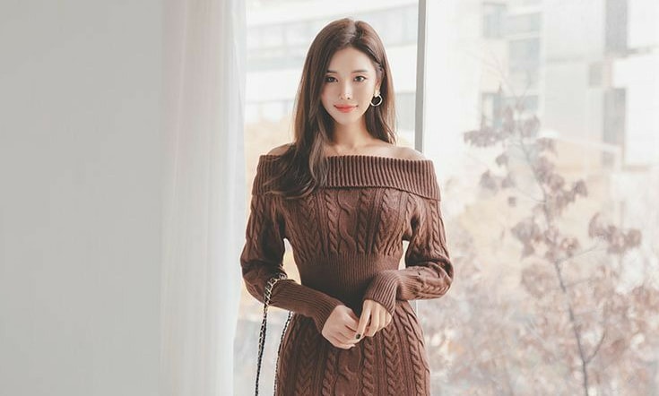 Những kiểu mặc váy len trông cuốn hút