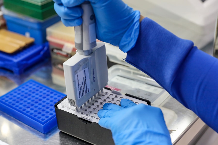 Mắc Chlamydia sau quan hệ ngoài luồng