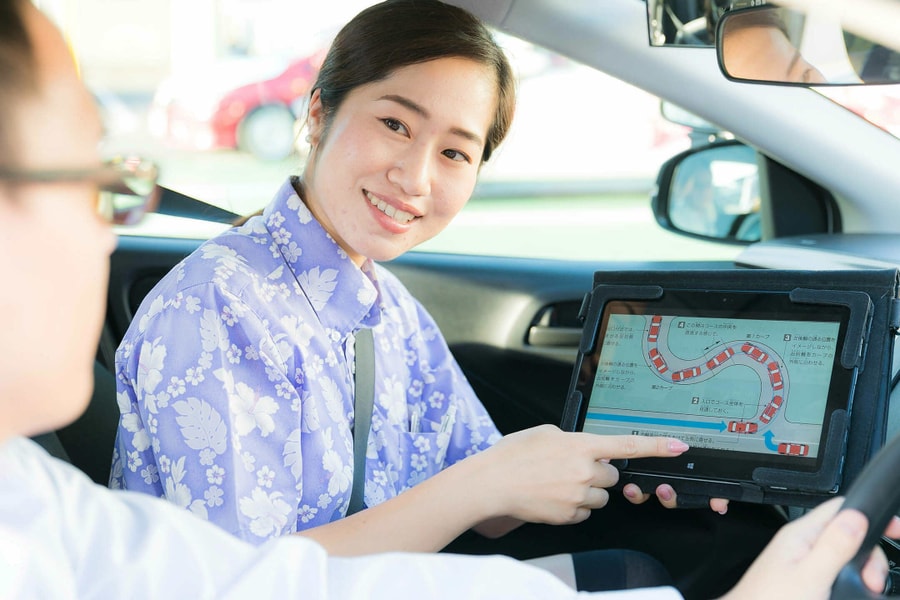 Cách người Nhật và Đức dạy văn hóa lái xe