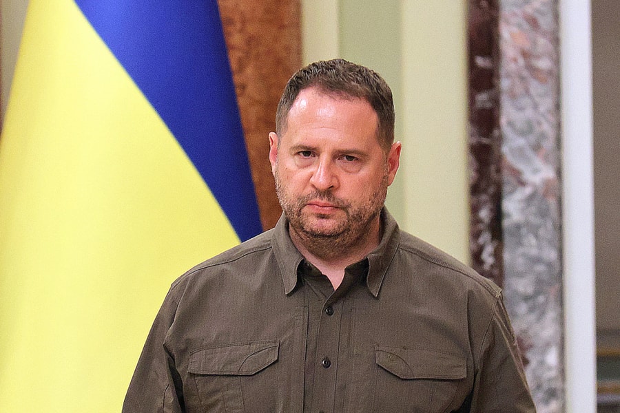 'Cánh tay phải' của ông Zelensky muốn ra tiền tuyến