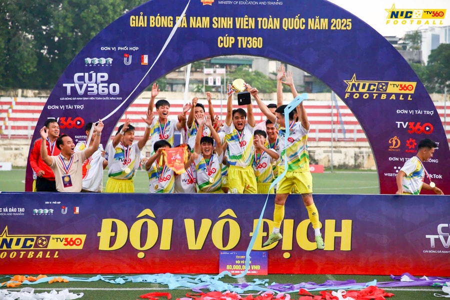 Ngôi vô địch giải bóng đá sinh viên toàn quốc trở về Đại học Huế sau 10 năm