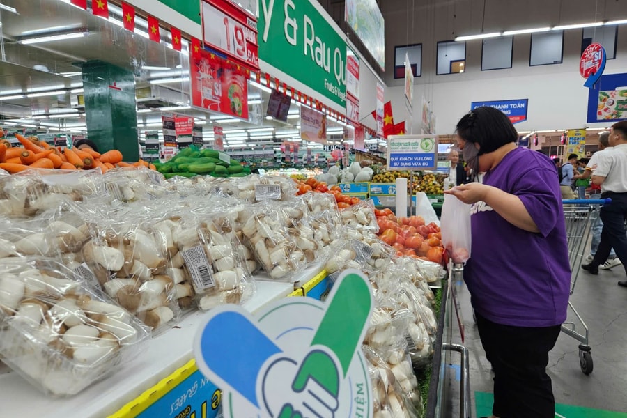 TP Hồ Chí Minh đẩy mạnh tiêu thụ hàng 'tick xanh' để giữ giá ổn định dịp cuối năm