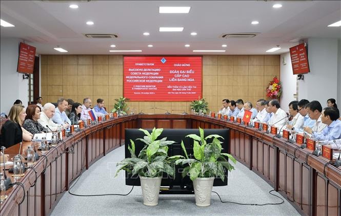 ĐH Cần Thơ mong muốn thúc đẩy hợp tác với các viện, trường của LB Nga về chuyển đổi số