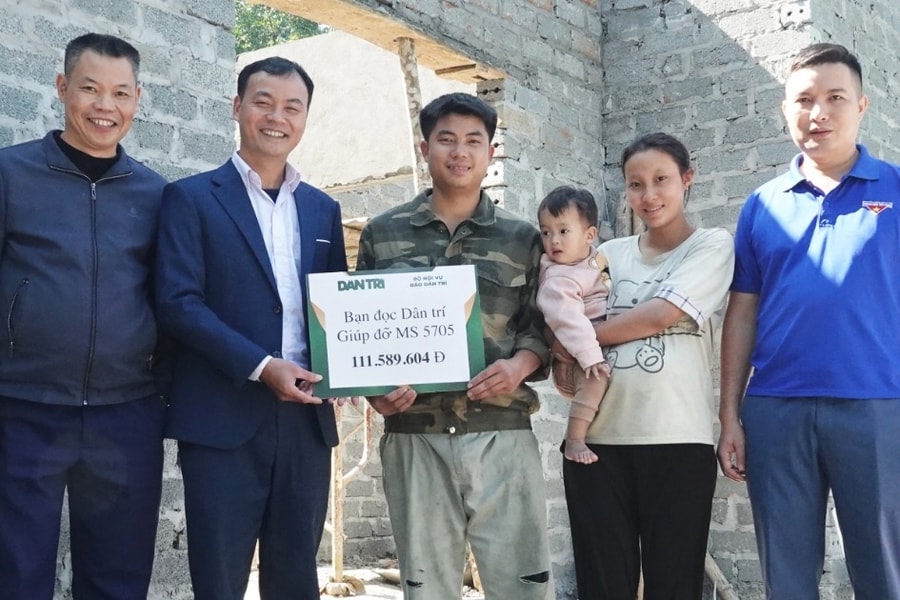 Bạn đọc hỗ trợ chàng trai gồng gánh cả gia đình bệnh tật hơn 110 triệu đồng