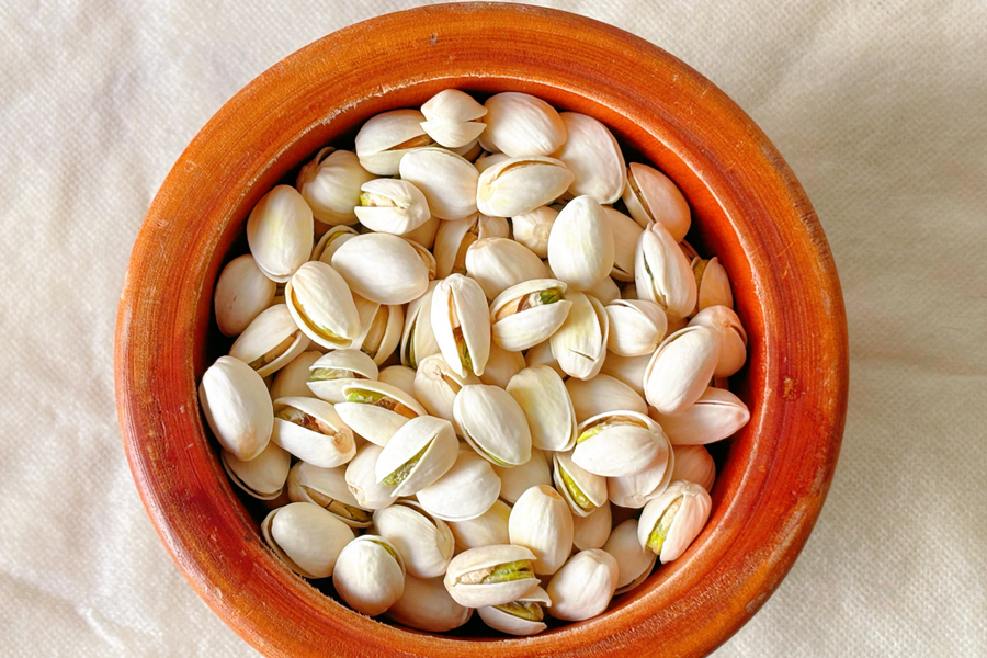 Vì sao ăn hạt dẻ cười tốt cho mắt?