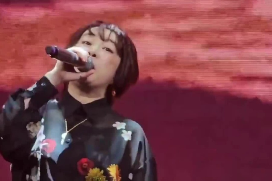 Ca sĩ Nhật bị cắt điện khi đang biểu diễn ở Trung Quốc