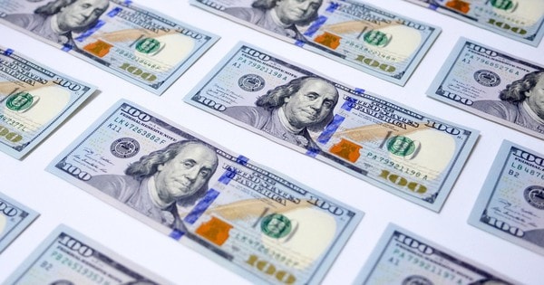 Tỉ giá USD, lãi suất hôm nay 1/12: Đồng tiền xanh có dấu hiệu mất đà, lãi suất tăng mạnh