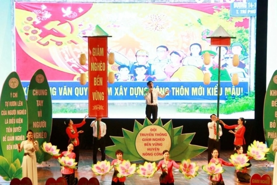 Nâng cao thu nhập, cải thiện điều kiện sống để giảm nghèo bền vững