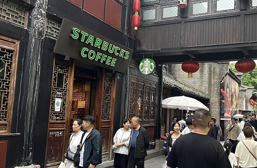 Xu hướng 'bán mình' của các thương hiệu quốc tế ở Trung Quốc