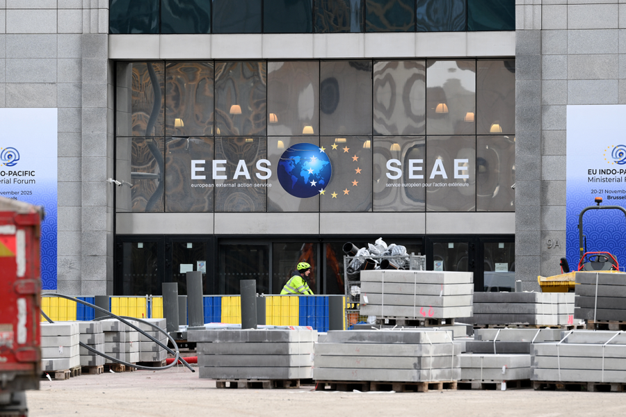 Cảnh sát đột kích cơ quan ngoại giao EU tại Bỉ, bắt ba người