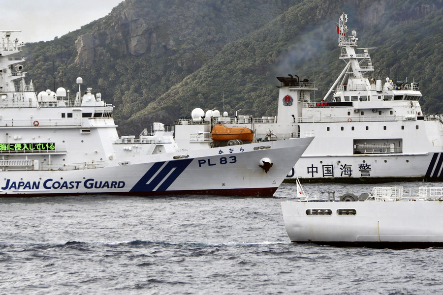 Tàu tuần tra Trung - Nhật chạm trán gần nhóm đảo tranh chấp