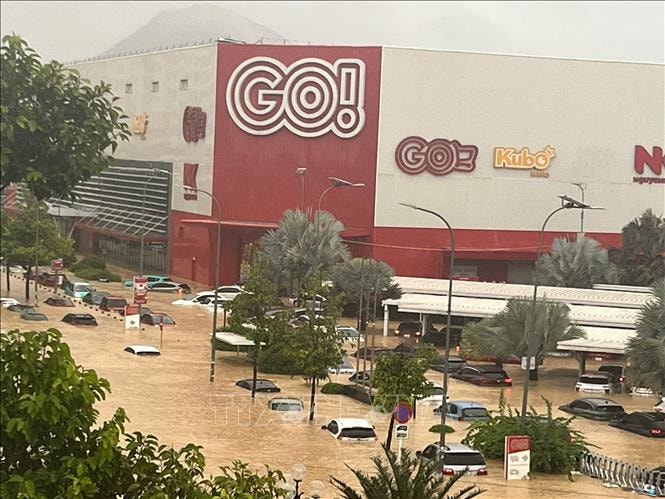 Thích ứng thiên tai 'vượt quy luật' - Bài cuối: Sức ép nâng cấp cảnh báo