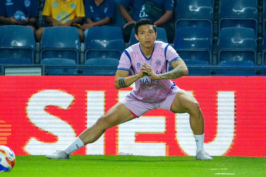 Văn Hậu tái xuất, chơi trọn trận đấu ở Cup Đông Nam Á