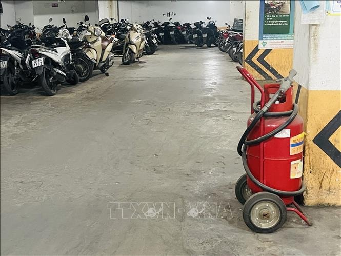 Hà Nội: Yêu cầu chung cư HH Linh Đàm không được từ chối trông giữ xe điện