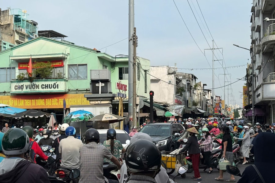 TP Hồ Chí Minh: Tăng cường giải pháp kéo giảm ùn tắc giao thông dịp cuối năm