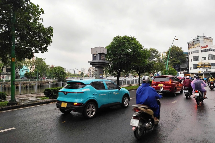 TP Hồ Chí Minh: Cảnh báo mưa lớn kết hợp triều cường dâng cao gây ngập sâu nhiều khu vực