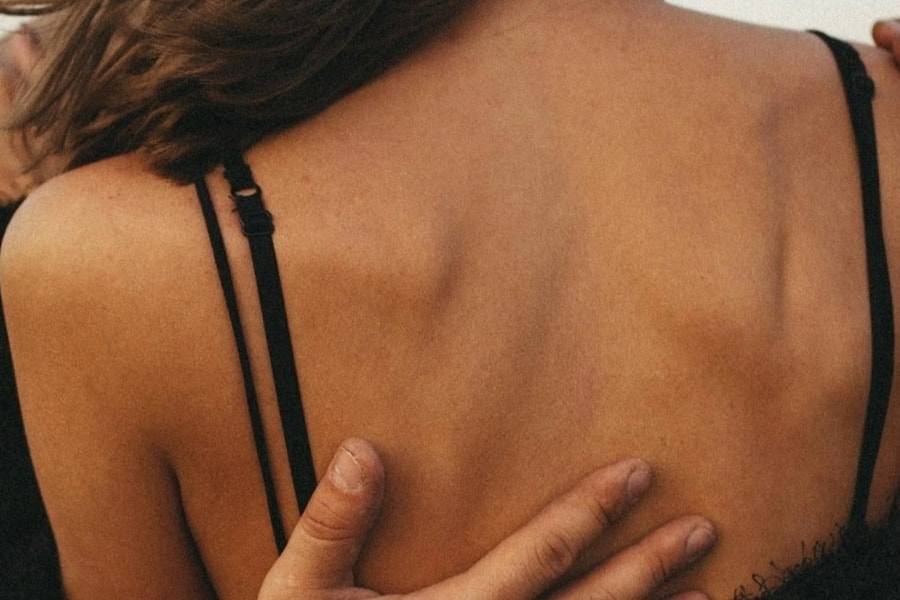 Chồng đêm nào cũng “đòi hỏi”, tôi ám ảnh mỗi khi tắt đèn phòng ngủ