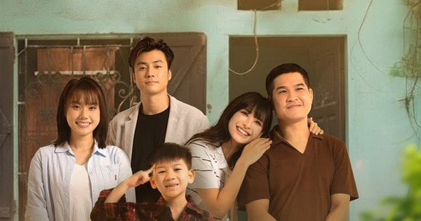 Đạo diễn 'Đi giữa trời rực rỡ' gây bất ngờ với 'Bẻ lái cuộc đời'