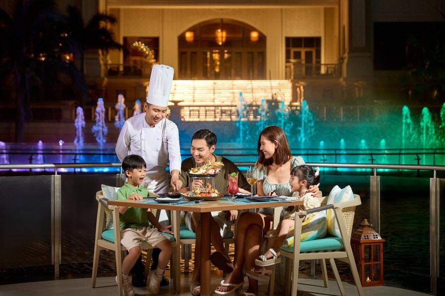 Vui chơi mùa lễ hội tại The Grand Ho Tram