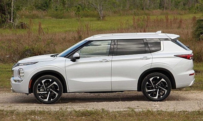 Mitsubishi Outlander 2022 giá 670 triệu nên mua?