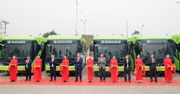 Doanh nghiệp ở Hà Nội đầu tư hơn 400 tỉ đồng chuyển 100% sang xe buýt điện