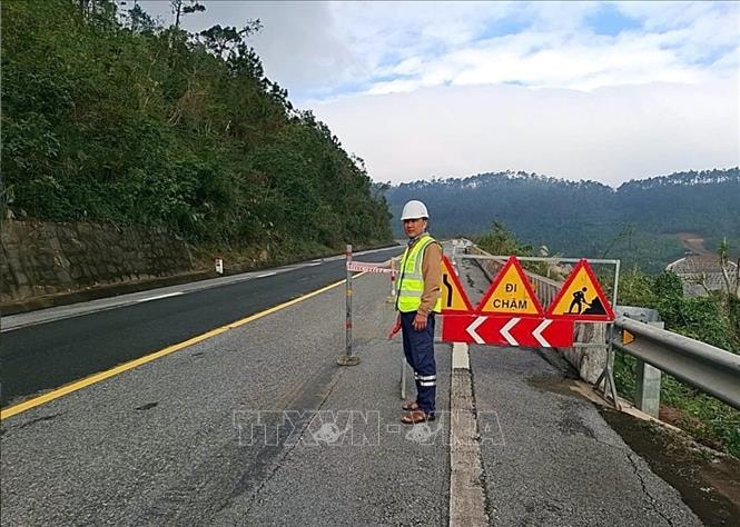 Quảng Trị khắc phục vết nứt trên Quốc lộ 1A, đoạn qua Đèo Ngang