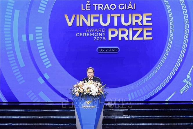 Chủ tịch Quốc hội dự Lễ trao giải VinFuture năm 2025