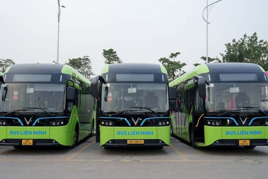 Hãng vận tải dùng 100% bus điện VinFast