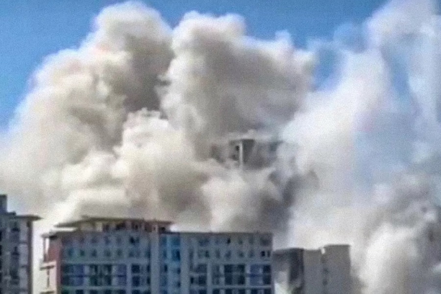 Myanmar liên tiếp đánh sập các tòa nhà của tội phạm lừa đảo trực tuyến