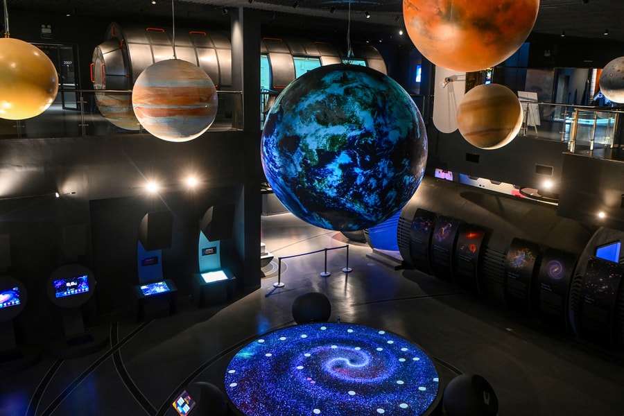 Công nghệ trình chiếu kể chuyện khoa học tại Bảo tàng vũ trụ Việt Nam