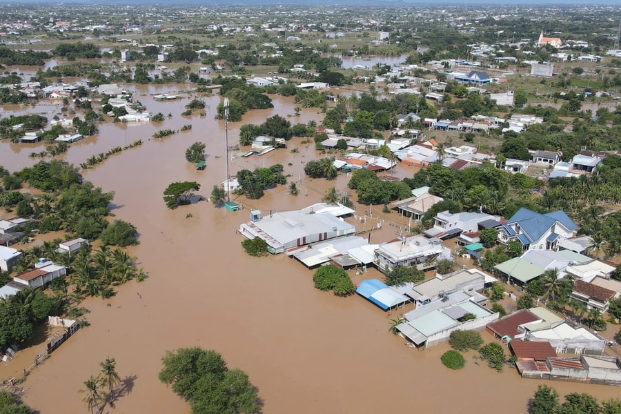 Khu dân cư ở Lâm Đồng chìm trong biển nước