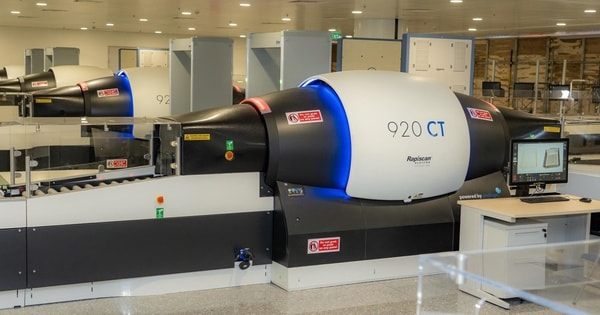 Ngắm máy soi chiếu 3D "khủng" mới toanh tại sân bay Nội Bài