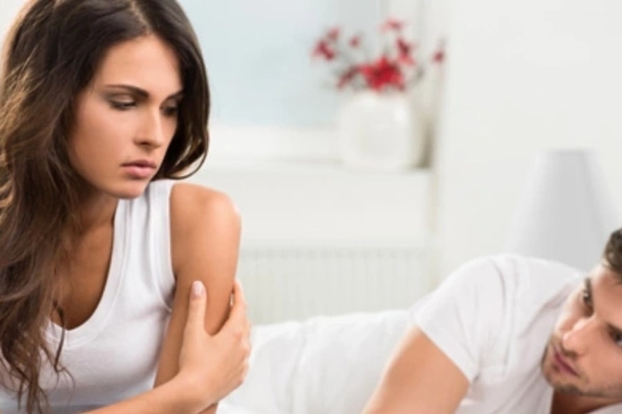 Chồng biểu hiện lạ khi gần gũi, tôi nghi ngờ có kẻ thứ ba