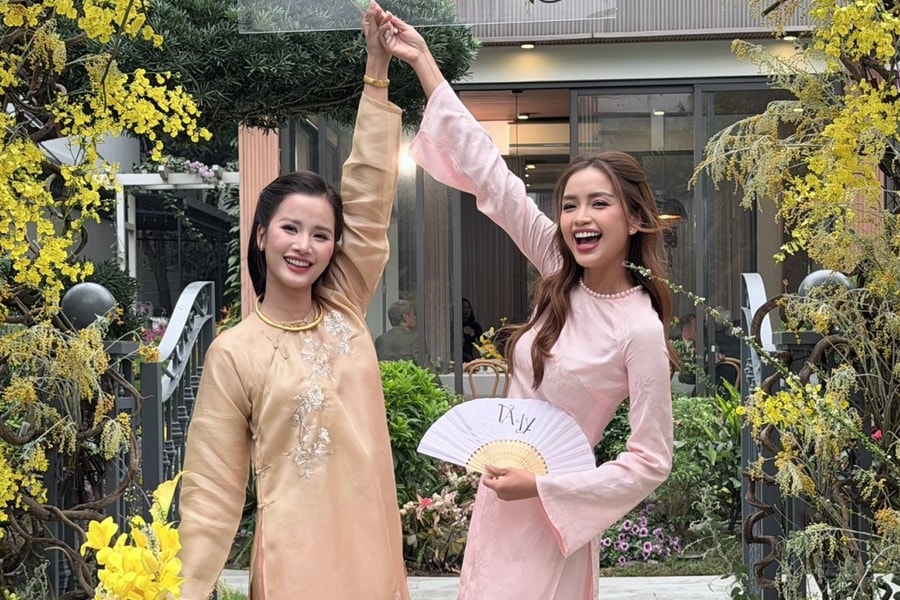 Ngọc Châu và dàn sao dự lễ cưới Hương Ly