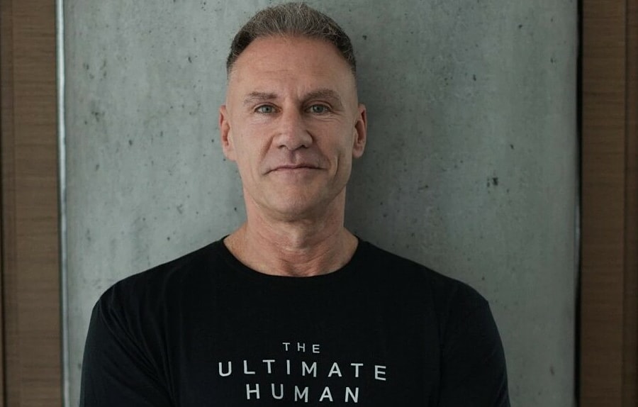 Chuyên gia 55 tuổi sở hữu cơ thể tuổi 20 nhờ ba bí quyết đơn giản