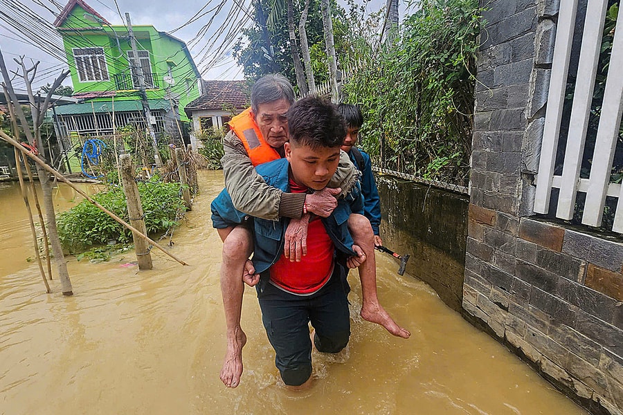 Nỗi ám ảnh chạy lũ dồn dập ở Nha Trang