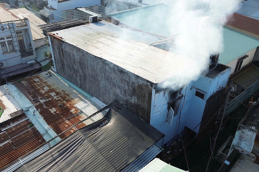 Cháy nhà ở TP HCM, một người chết