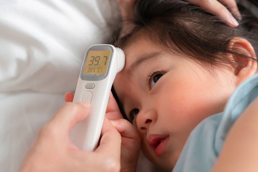 Nguy cơ 'dịch chồng dịch' ở trẻ khi cúm A/H3N2 gia tăng