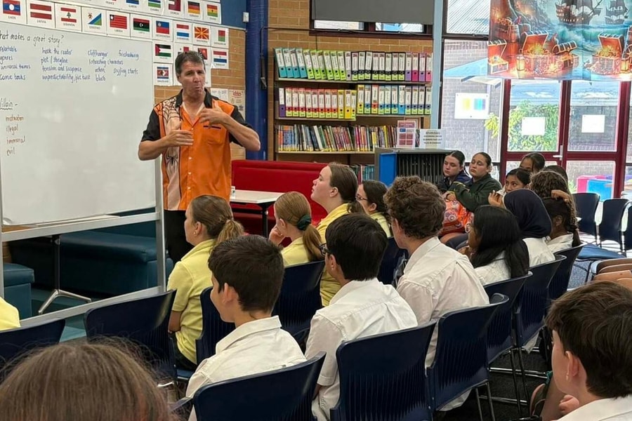 Australia thiếu giáo viên, sinh viên phải đứng lớp