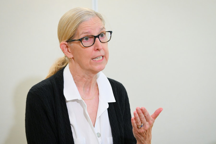 Chứng minh virus HPV gây ung thư hầu họng, Giáo sư Mỹ thắng giải 3 triệu USD