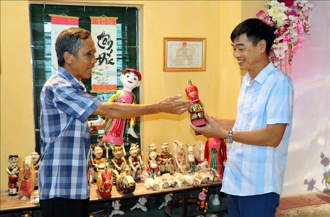 Giữ nghệ thuật múa rối nước giữa nhịp sống hiện đại