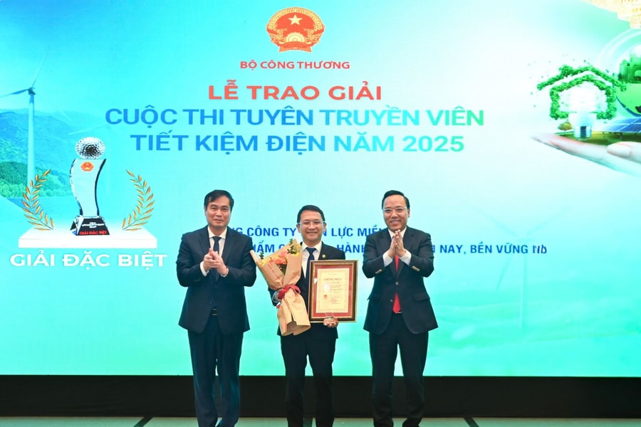 Trao giải Cuộc thi 'Tuyên truyền viên tiết kiệm điện năm 2025'