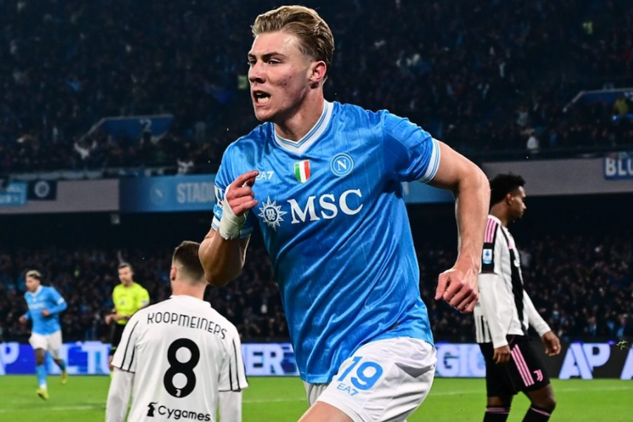 Hojlund lập cú đúp, đưa Napoli lên đỉnh bảng Serie A