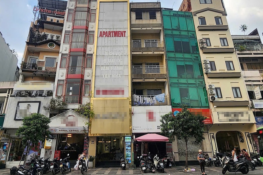 Nỗi lo lối thoát nạn khi nhà ống bịt kín biển hiệu