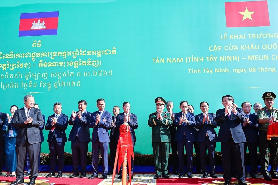 Khai trương cửa khẩu quốc tế Tân Nam nối Tây Ninh - Prey Veng