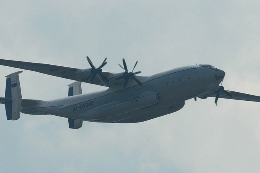Máy bay vận tải quân sự AN-22 của Nga rơi khi bay thử nghiệm